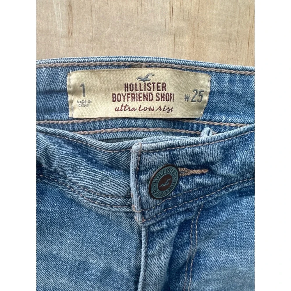 Hollister Boyfriend Shorts Womens 1 W25 Ultra Low Rise Distressed Denim Blue‎